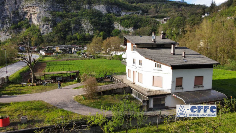Immagine 17 di Casa indipendente in vendita  a Valbrenta