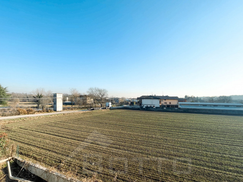 Immagine 23 di Casa bifamiliare in vendita  in via Papa Giovanni XXIII a Cavaglio D'agogna