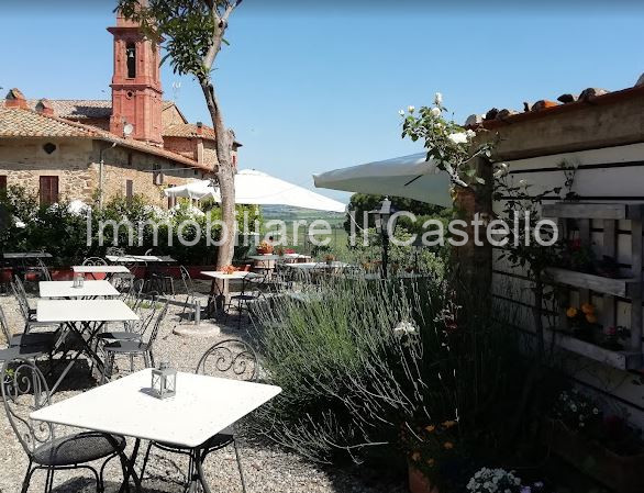 Immagine 3 di Attività commerciale in vendita  in Porta Fiorentina a Paciano