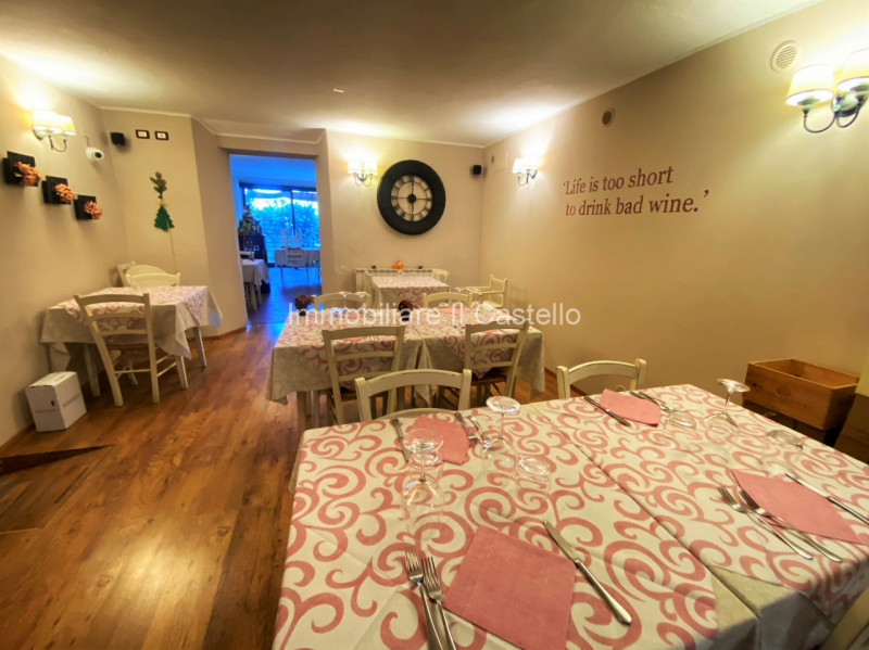 Immagine 5 di Attività commerciale in vendita  in Porta Fiorentina a Paciano