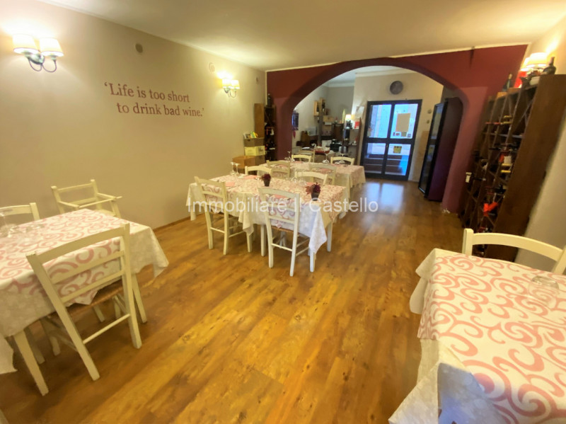 Immagine 7 di Attività commerciale in vendita  in Porta Fiorentina a Paciano