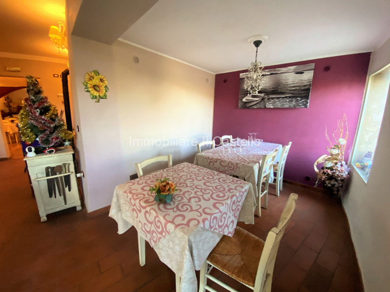 Immagine 11 di Attività commerciale in vendita  in Porta Fiorentina a Paciano