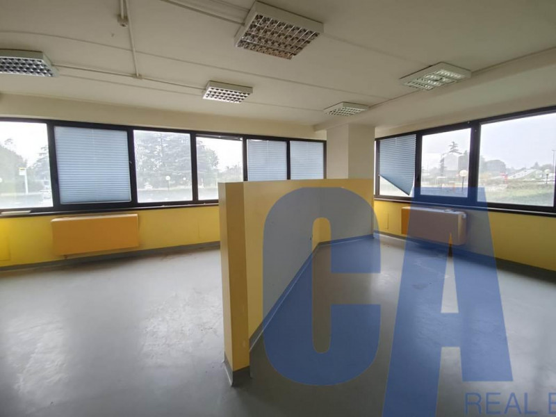 Immagine 8 di Palazzo in vendita  in VIA BARTOLOMEO COLLEONI a Agrate Brianza