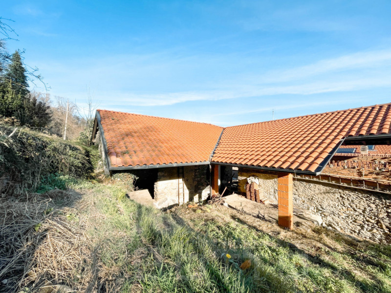 Immagine 2 di Rustico / casale in vendita  in Via per Colazza 21 a Meina