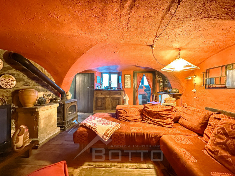 Immagine 13 di Appartamento in vendita  in Frazione Boccorio, 15 a Alagna Valsesia