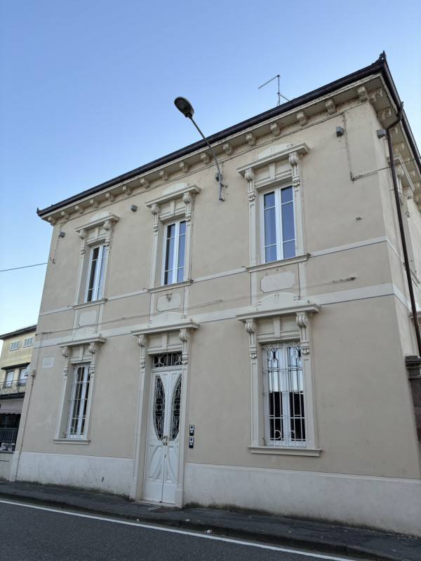 Immagine 2 di Appartamento in affitto  in via Roma 32 a Colorno