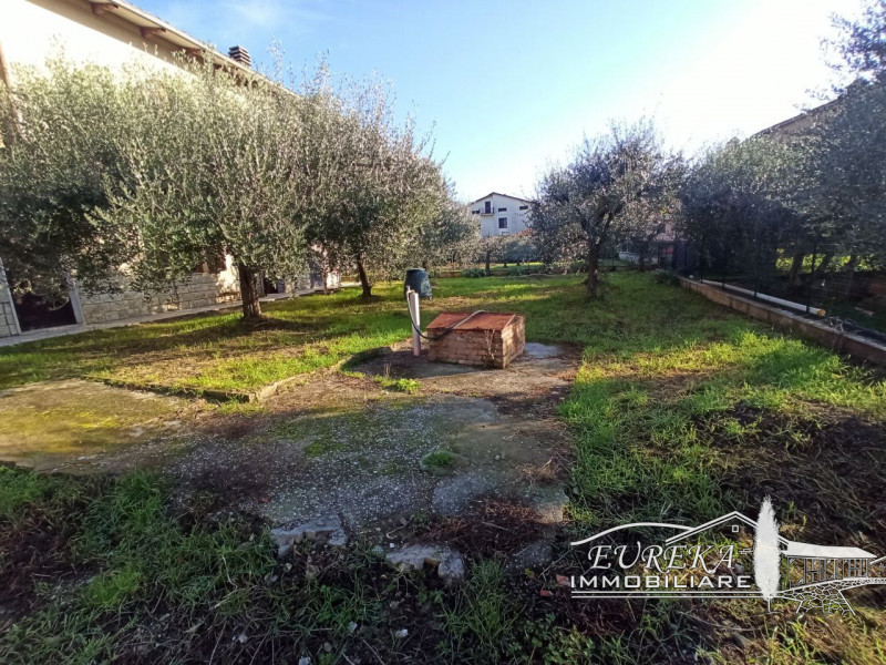 Immagine 12 di Casa indipendente in vendita  in via roma 152 a Castiglione Del Lago
