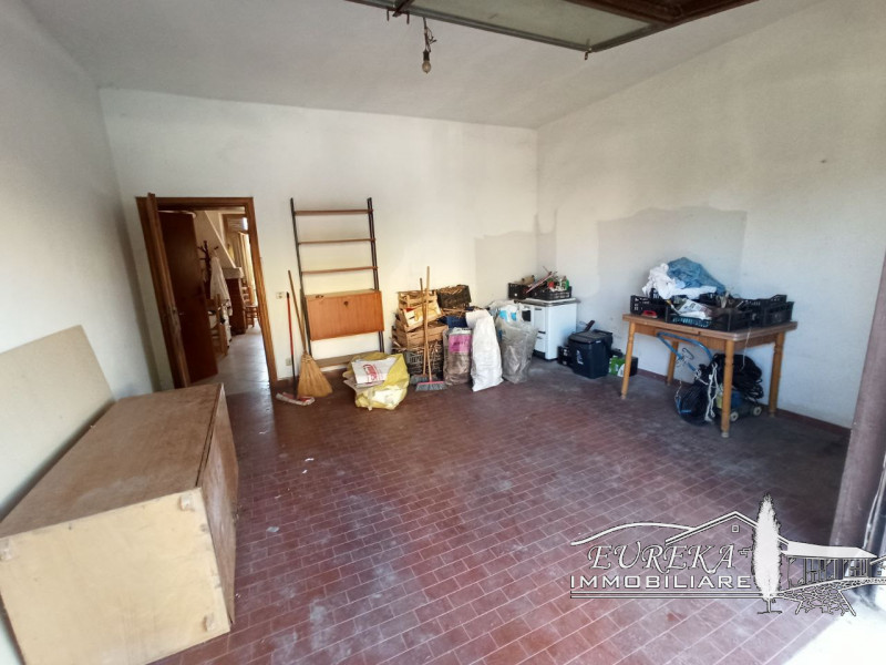 Immagine 37 di Casa indipendente in vendita  in via roma 152 a Castiglione Del Lago