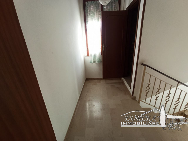 Immagine 43 di Casa indipendente in vendita  in via roma 152 a Castiglione Del Lago