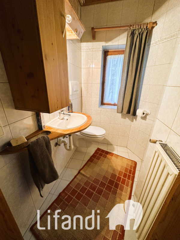 Immagine 10 di Casa indipendente in vendita  a Aldino .Aldein.