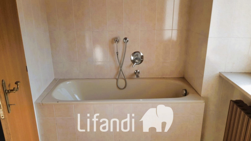 Immagine 3 di Palazzo in vendita  a Bronzolo .Branzoll.