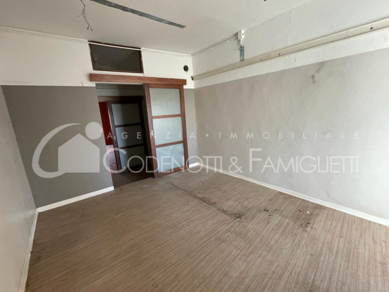 Immagine 10 di Negozio in vendita  in via Indipendenza, 80 a Brescia