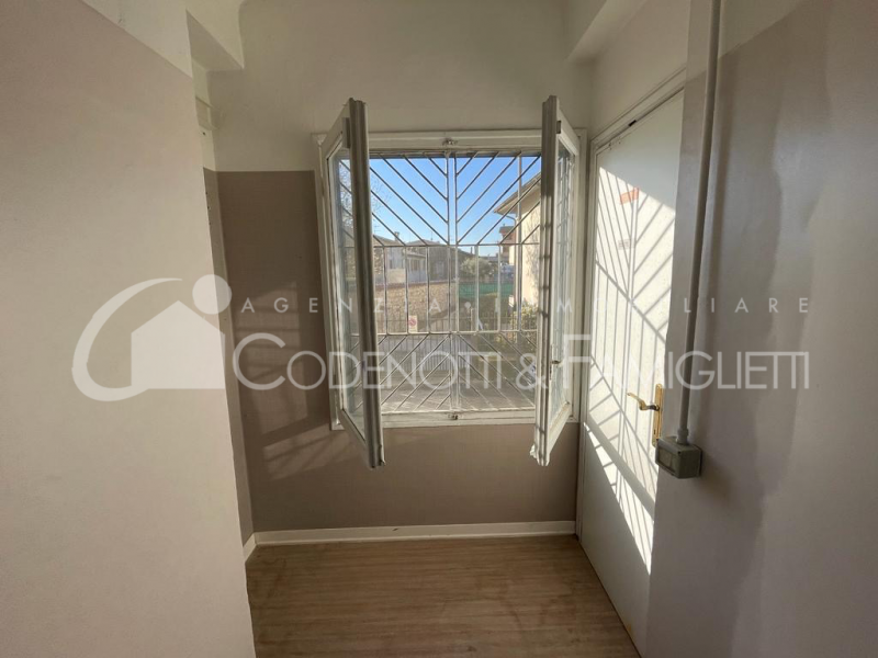 Immagine 13 di Negozio in vendita  in via Indipendenza, 80 a Brescia