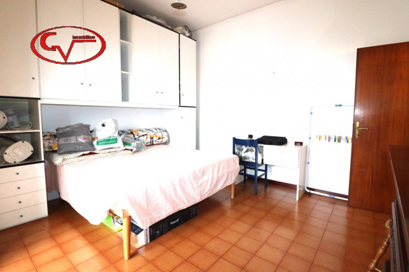 Immagine 14 di Appartamento in vendita  in via 24 maggio a Montevarchi