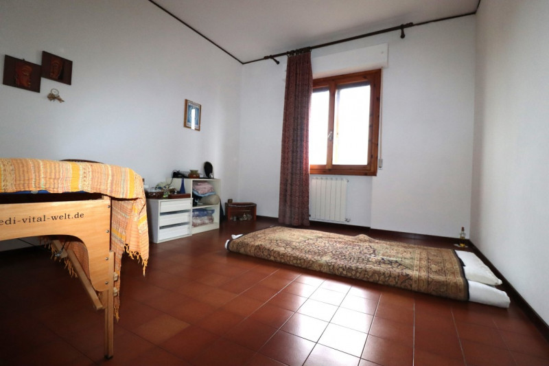 Immagine 21 di Appartamento in vendita  in via 24 maggio a Montevarchi