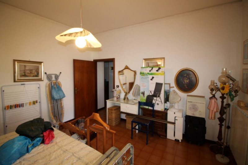 Immagine 37 di Appartamento in vendita  in via 24 maggio a Montevarchi