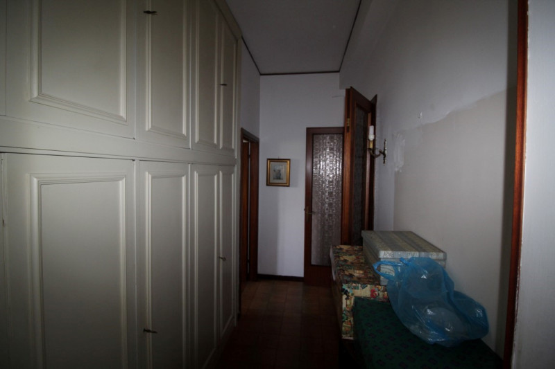 Immagine 38 di Appartamento in vendita  in via 24 maggio a Montevarchi