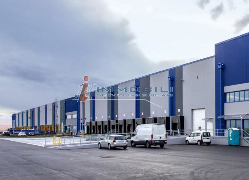 Immagine 3 di Magazzino in affitto  in VIA ROMA a Sulbiate