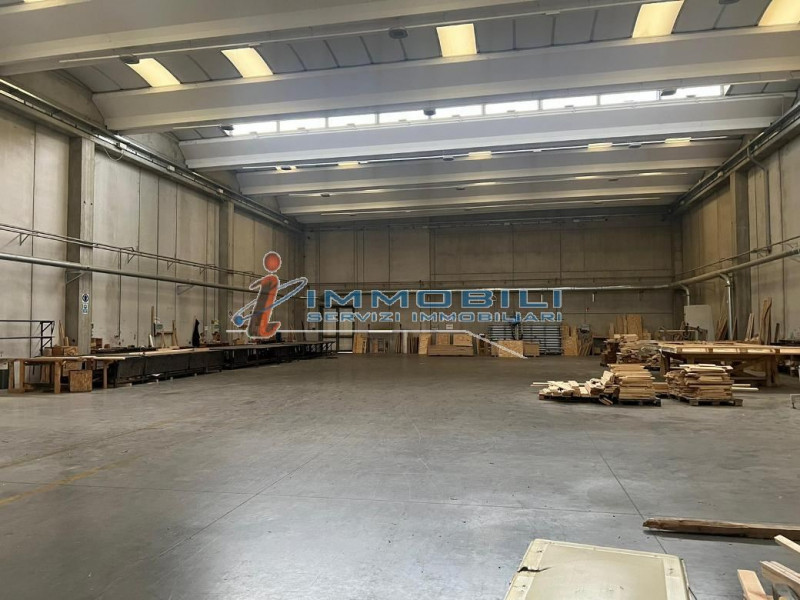 Immagine 1 di Laboratorio in vendita  in VIA CECHOV a San Giuliano Milanese