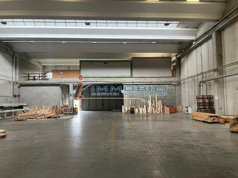 Immagine 2 di Laboratorio in vendita  in VIA CECHOV a San Giuliano Milanese