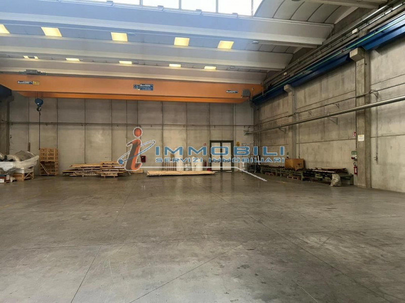 Immagine 9 di Laboratorio in vendita  in VIA CECHOV a San Giuliano Milanese