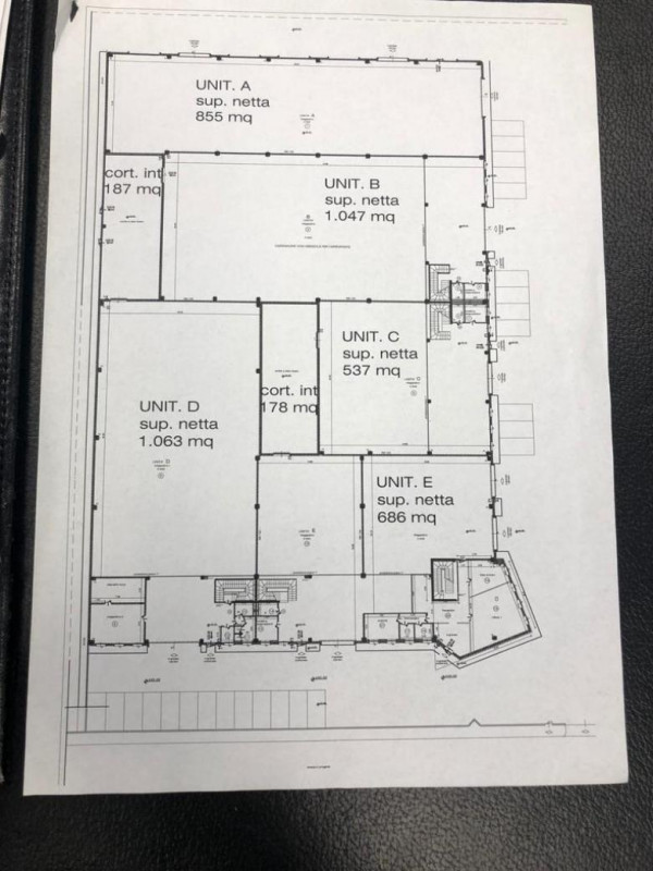 Immagine 15 di Laboratorio in vendita  in VIA CECHOV a San Giuliano Milanese