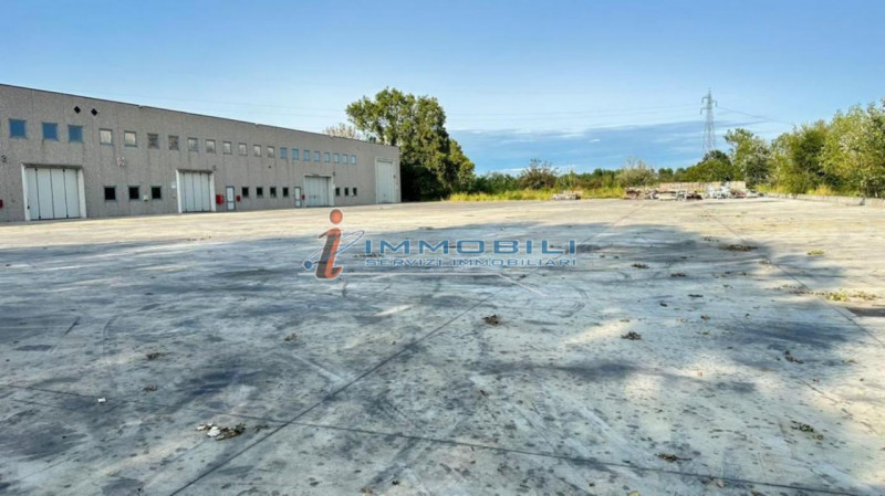 Immagine 19 di Laboratorio in vendita  in VIA CECHOV a San Giuliano Milanese