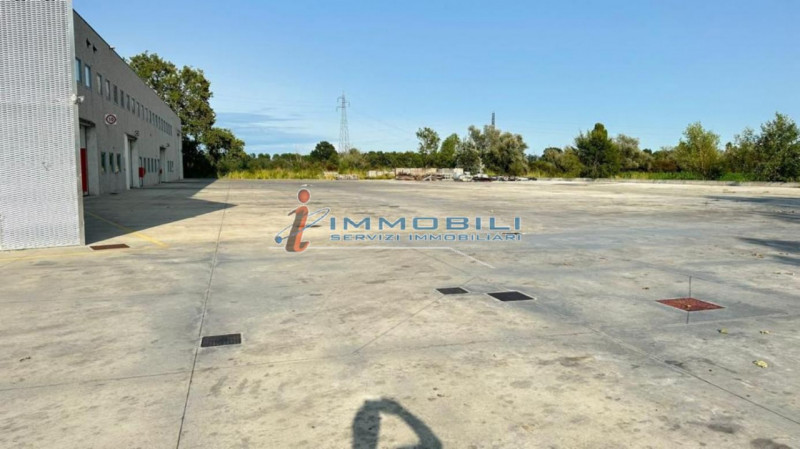 Immagine 20 di Laboratorio in vendita  in VIA CECHOV a San Giuliano Milanese