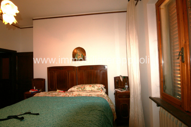 Immagine 8 di Casa indipendente in vendita  a Lucignano