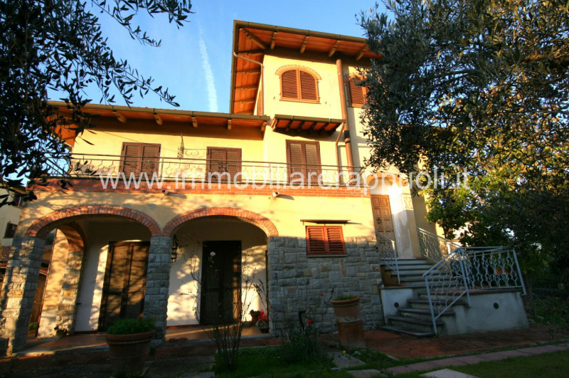 Immagine 21 di Casa indipendente in vendita  a Lucignano