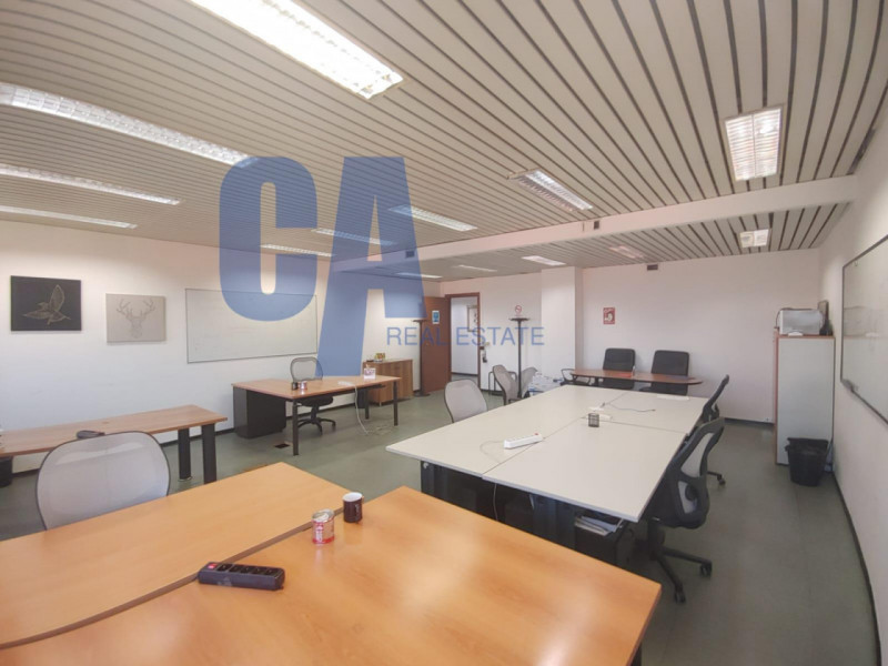 Immagine 3 di Ufficio in affitto  in VIA CECHOV ANTONIO a Milano