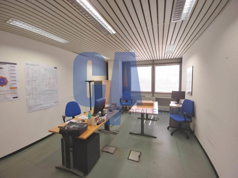 Immagine 12 di Ufficio in affitto  in VIA CECHOV ANTONIO a Milano