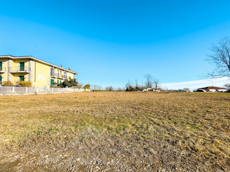 Immagine 3 di Terreno in vendita  in via c. roncallo a Soriso