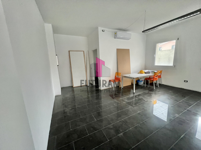 Immagine 12 di Negozio in affitto  in VIA ROMA a Caldogno