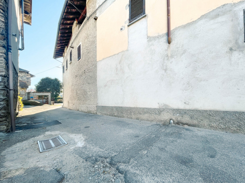 Immagine 2 di Rustico / casale in vendita  in via castello 8 a Gignese