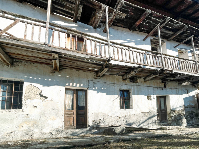 Immagine 6 di Rustico / casale in vendita  in via castello 8 a Gignese