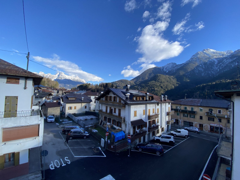 Immagine 11 di Appartamento in vendita  in Via Monte Grappa a Domegge Di Cadore