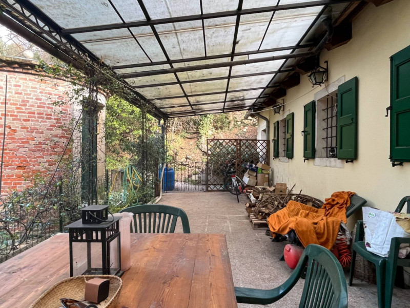 Immagine 51 di Villa in vendita  in Via B. Bizio, 6 a Longare