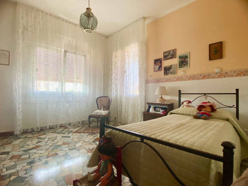 Immagine 8 di Palazzo in vendita  in STRADA DEL CAVALCAVIA a Vicenza