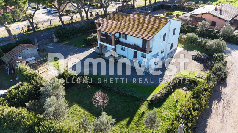 Immagine 10 di Villa in vendita  in Strada Selva Nera a Capalbio