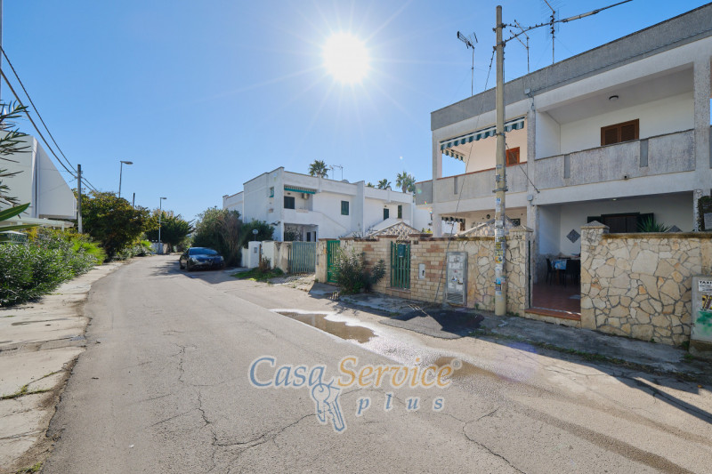 Immagine 6 di Villa in vendita  in Via Dei Pini a Gallipoli