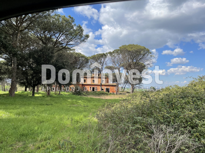 Immagine 17 di Villa in vendita  in viale della Repubblica a Marino