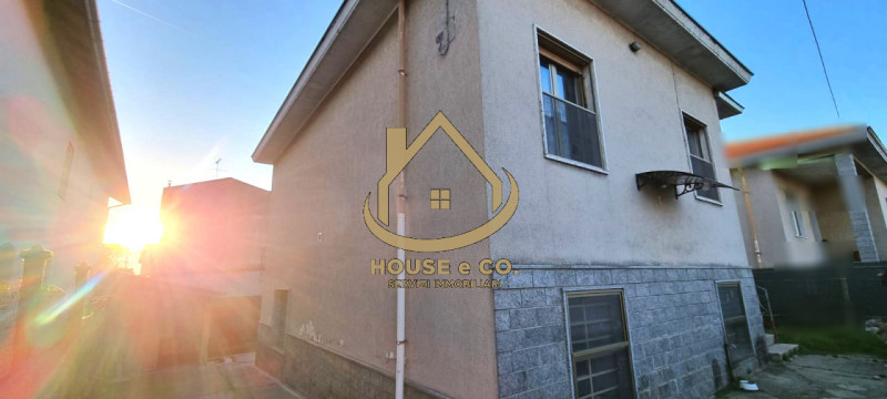 Immagine 7 di Villa in vendita  in Viale Montegrappa a Vigevano