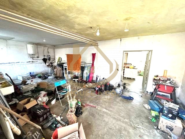 Immagine 25 di Villa in vendita  in Viale Montegrappa a Vigevano