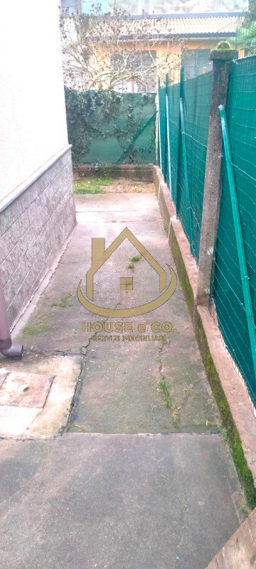 Immagine 27 di Villa in vendita  in Viale Montegrappa a Vigevano