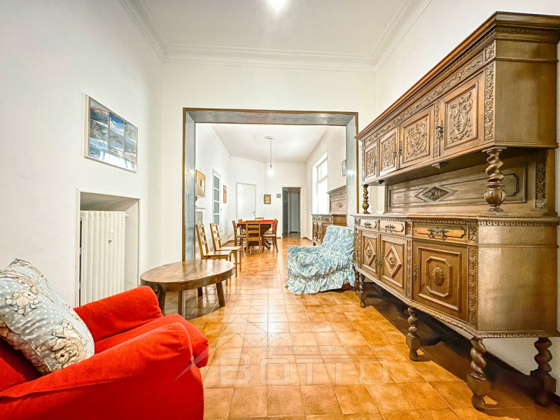 Immagine 9 di Appartamento in vendita  in Via Roma 5 a Varallo