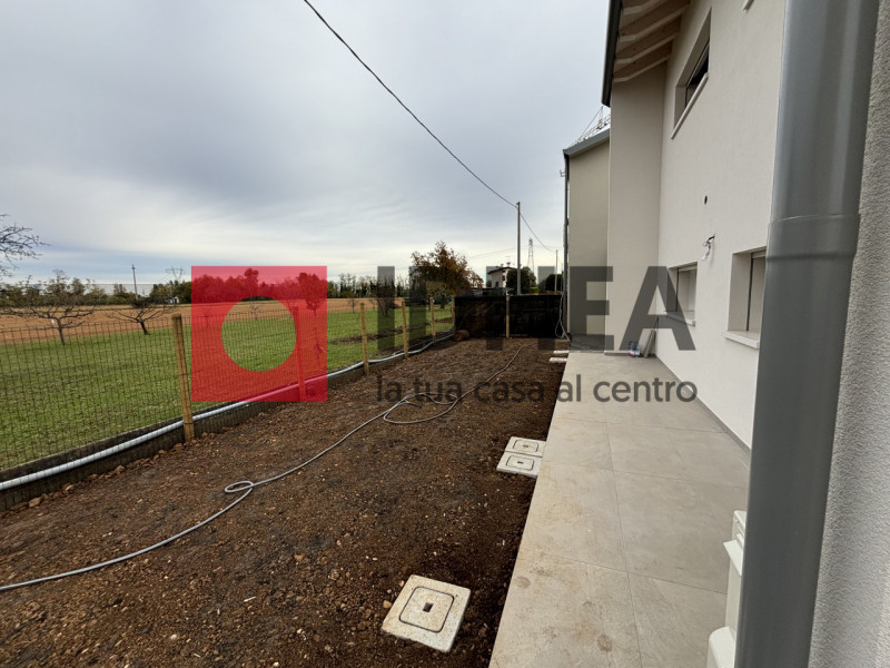 Immagine 6 di Villetta a schiera in vendita  a Giavera Del Montello