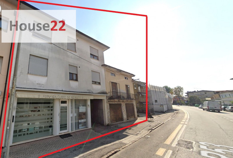 Immagine 1 di Palazzo in vendita  in Viale Anconetta 130 a Vicenza