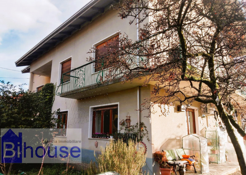 Immagine 6 di Villa in vendita  in cutra a Masserano