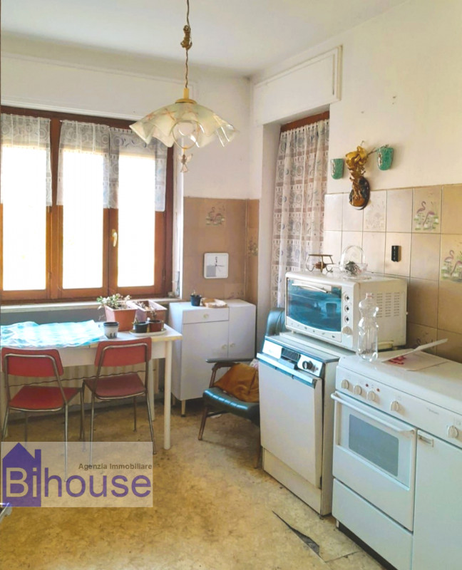 Immagine 13 di Villa in vendita  in cutra a Masserano